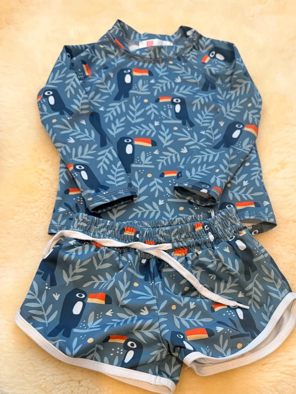 Toddler Long-SleeveToucan Rash Guard & Swim Shorts  18mo-24 months (see desc) - Picture 3 of 7